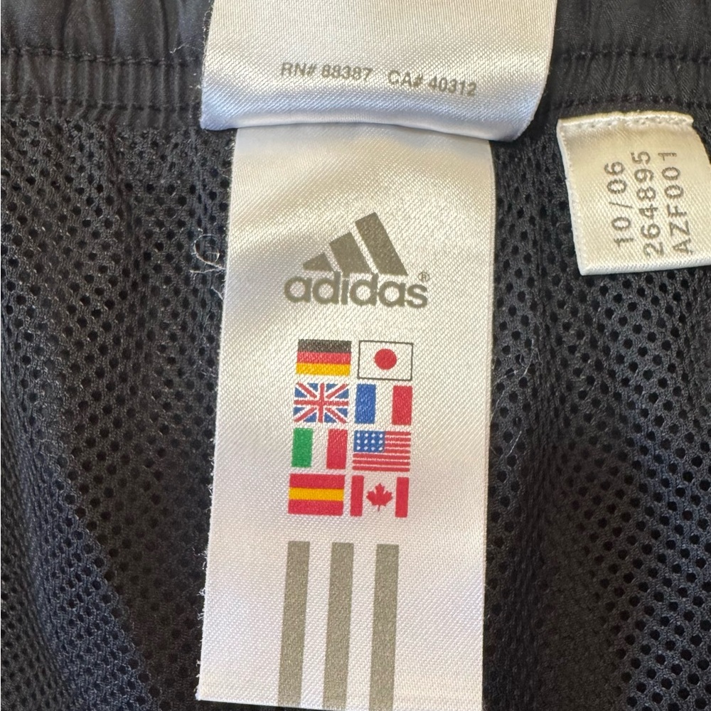Women’s Adidas XL windsuit - Picture 9 of 13